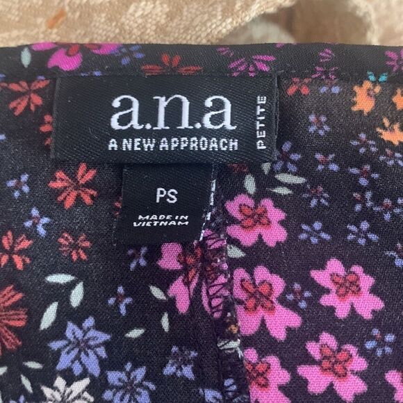 ***** 5 for $25 A.n.a. Multicolor Floral Print Blouse With Flounce At Hem - Picture 5 of 5